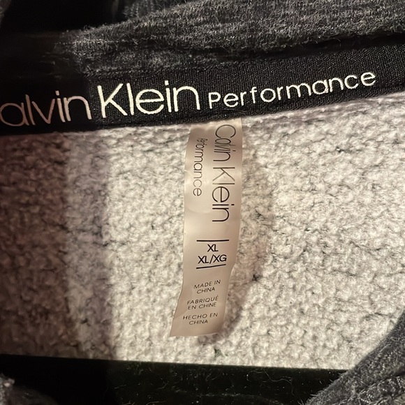 Calvin Klein Performance Cropped Hoodie Size XL - Picture 2 of 3